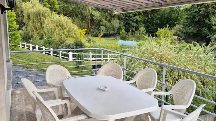 BASSOLES AULERS Maison blanche