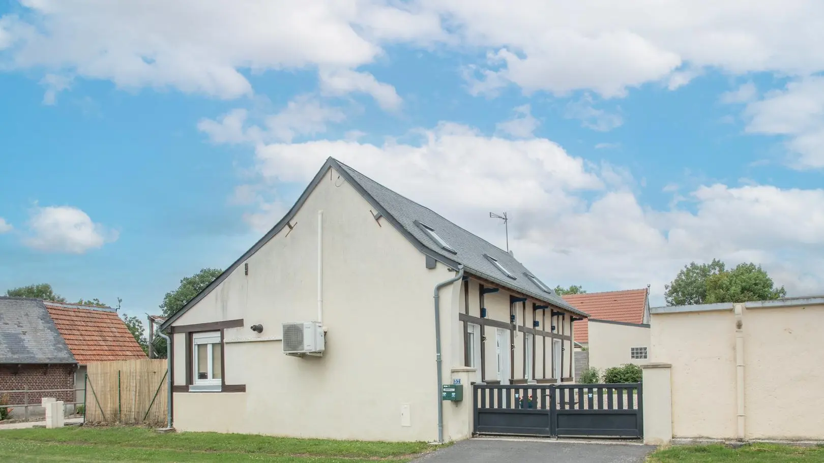 BEAUMONT EN BEINE Marotte