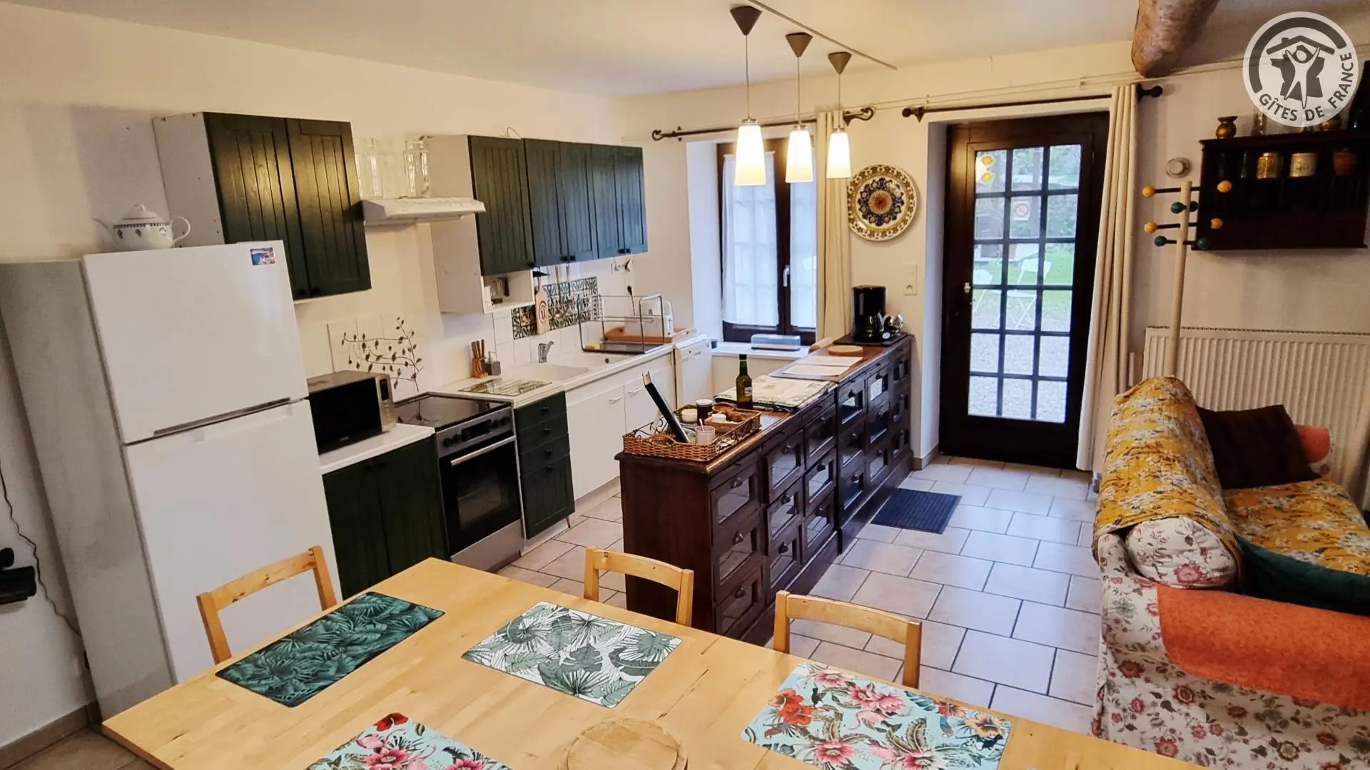 BOUFFIGNEREUX Gîte de Bouffignereux