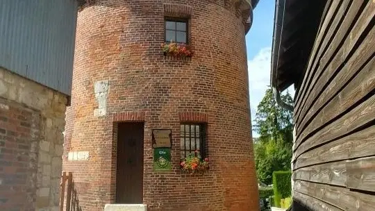 AUBENTON Gîte de la Tour de Chimay