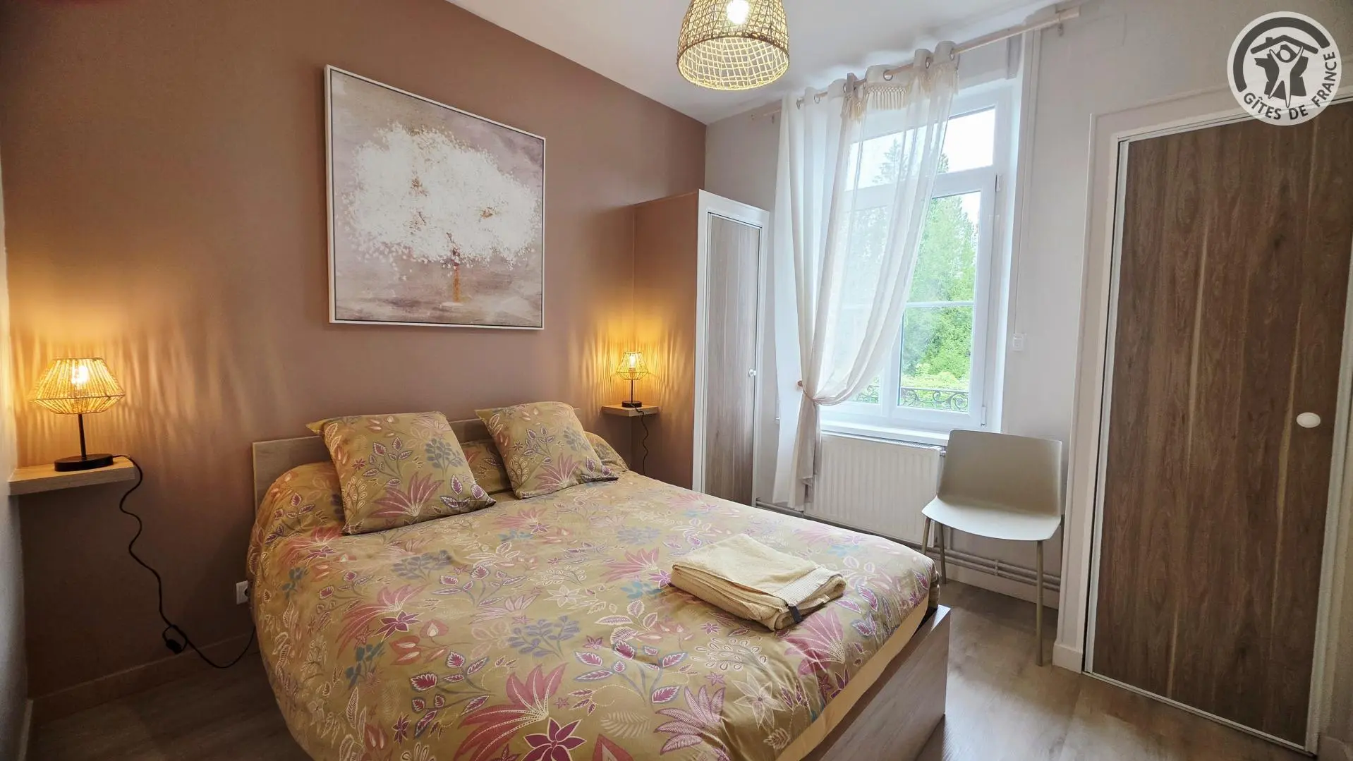 RIBEMONT Le Relais Fleuri