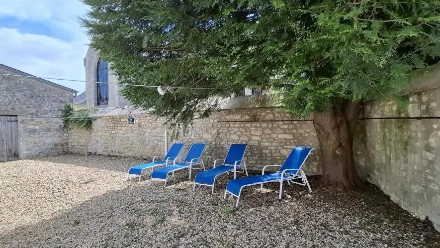 MONAMPTEUIL Monampteuil