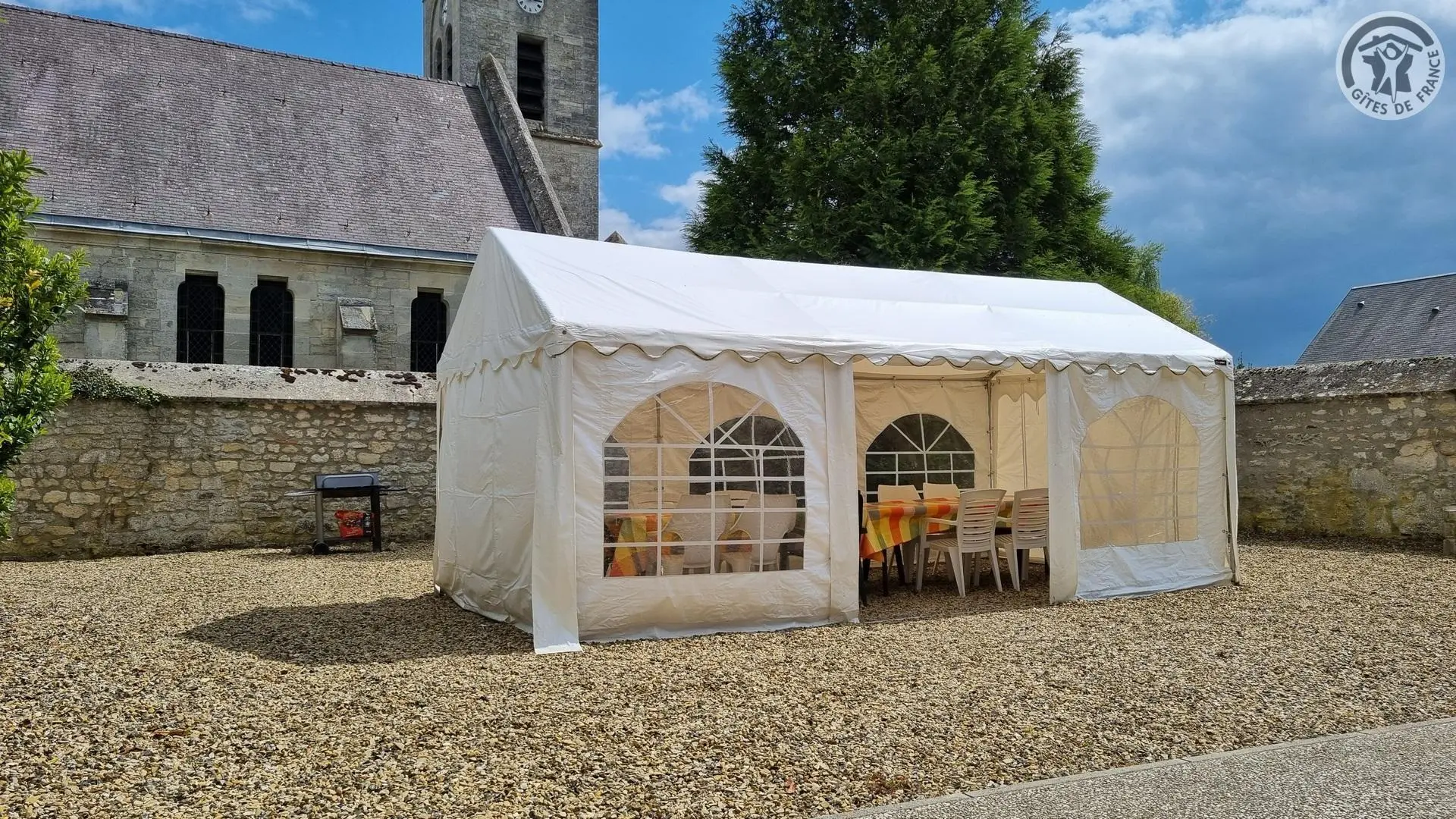 MONAMPTEUIL Monampteuil