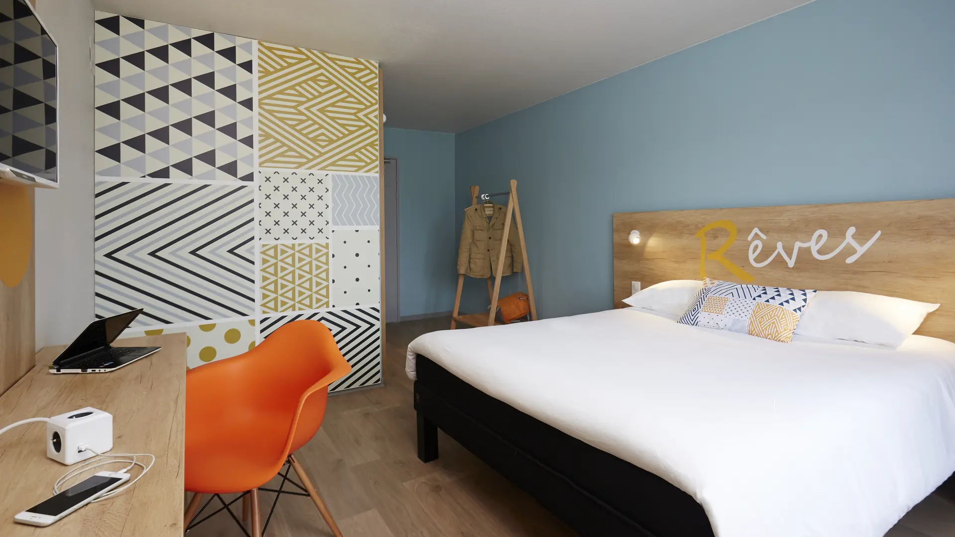 Ibis-Valenciennes-52