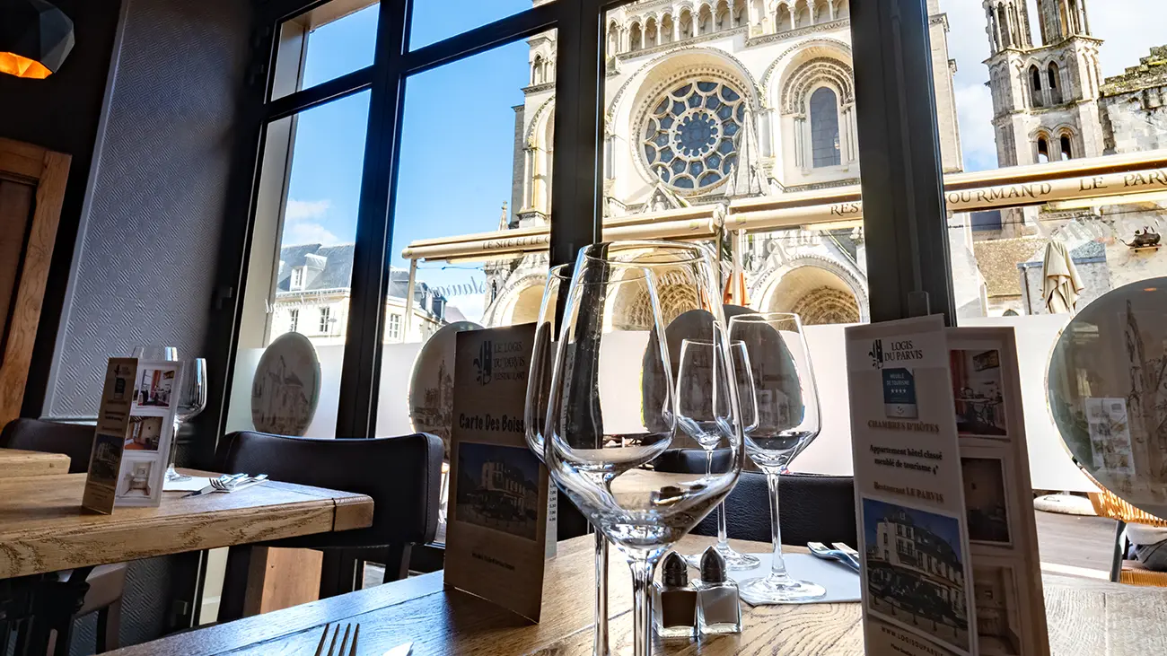 Restaurant Le Parvis II < Laon < Aisne < Hauts-de-France