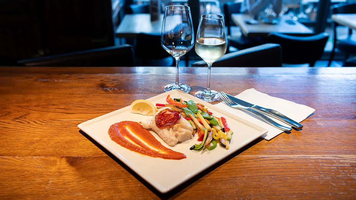 Restaurant Le Parvis I < Laon < Aisne < Hauts-de-France