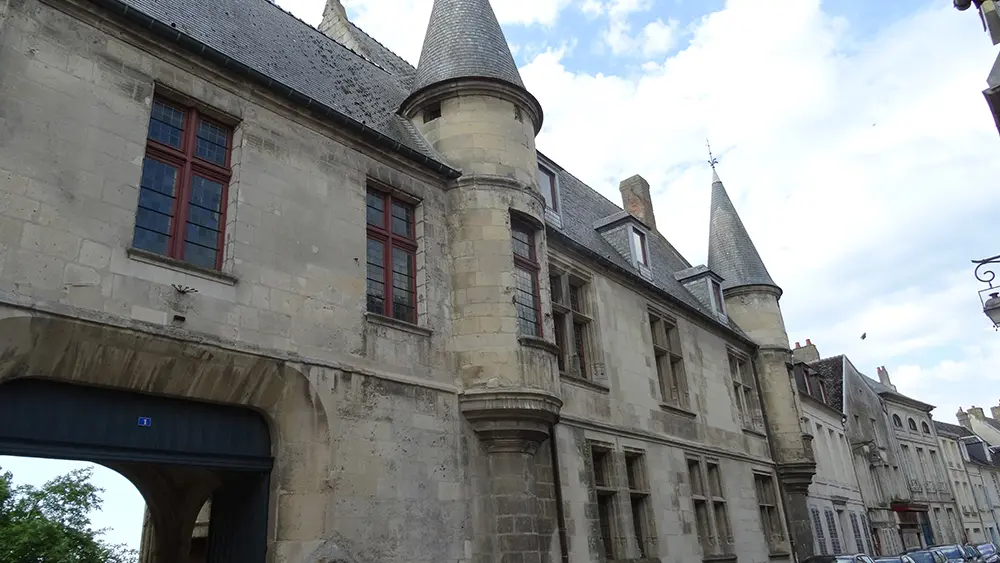 Petit-Saint-Vincent VI < Laon < Aisne < Picardie