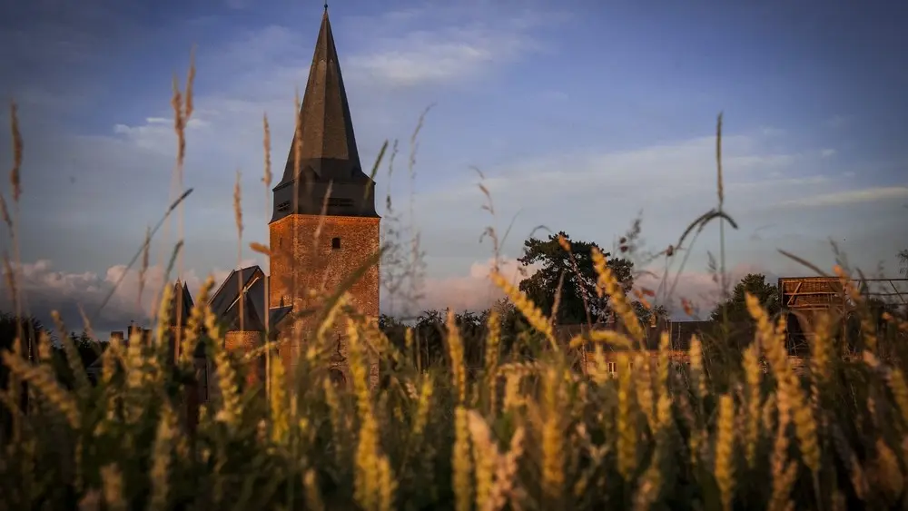 Eglise < Lavaqueresse < Thiérache <  Aisne < Picardie < Hauts de France