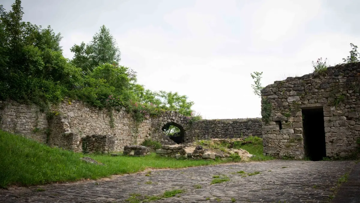 Les remparts de Château-Thierry