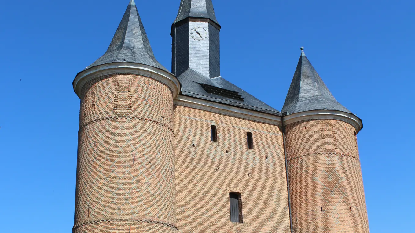 Eglise < Plomion < Aisne < Picardie < HDF