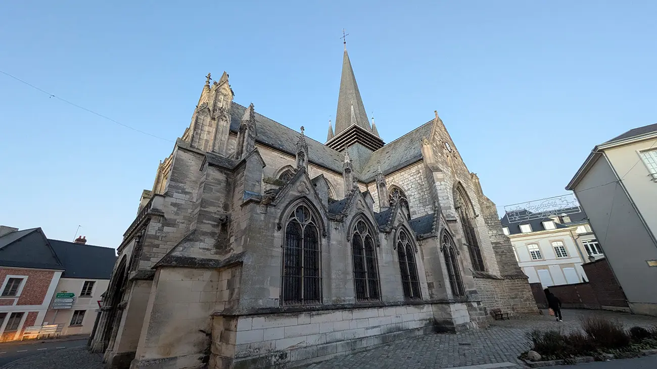 Basilique Notre-Dame III < Liesse < Aisne < Hauts-de-France