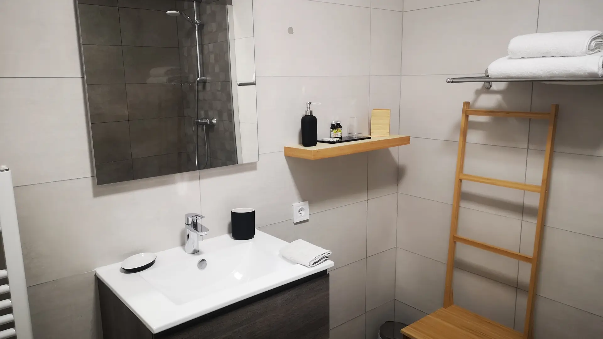 Salle de bain 1