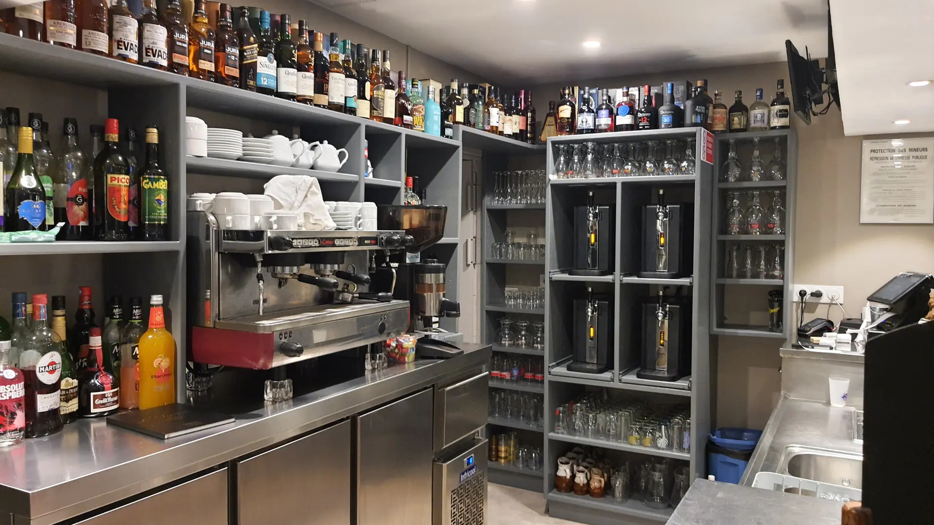 Bar