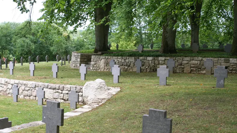 Cimetière allemand 2015 II < Veslud < Aisne < Picardie