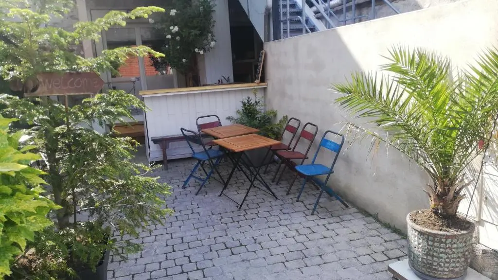 cour d'entrée