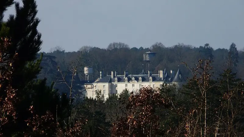 -Antonne_forêt_Lanmary_château