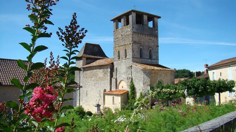 Périgord Inattendu - Village Fleuri Siorac de Ribérac