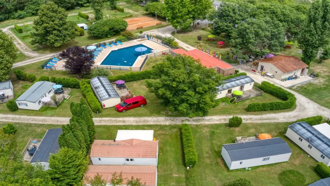 CAMPING LE PONTILLOU vue aérienne