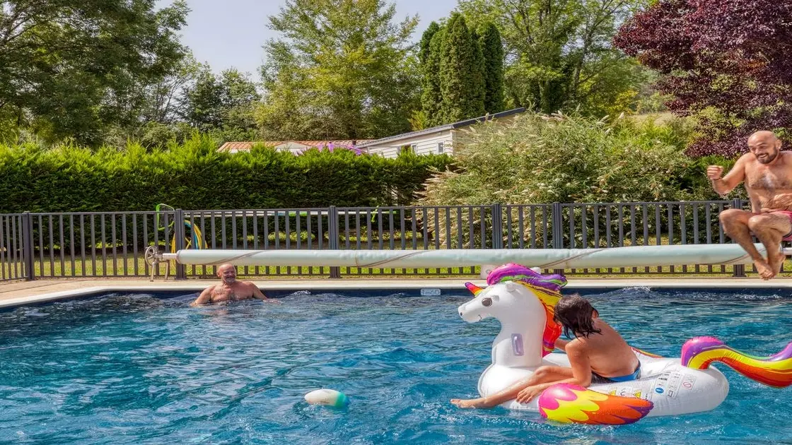 CAMPING LE PONTILLOU-piscine