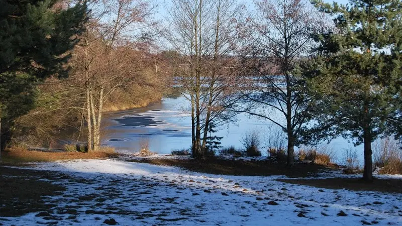 2010 01 Miallet Neige au barrage