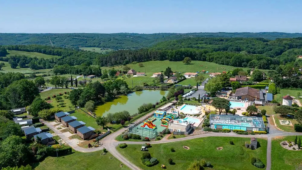 Camping Le Carbonnier à Saint-Martial de Nabirat