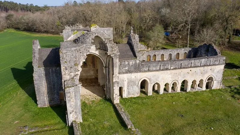 5521_abbaye_de_boschaud_© Dordogne Libre