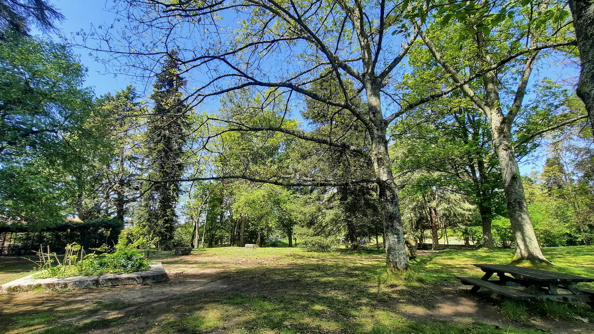 parc-voulgre-mussidan-potager-tourisme-vallee-isle-2025