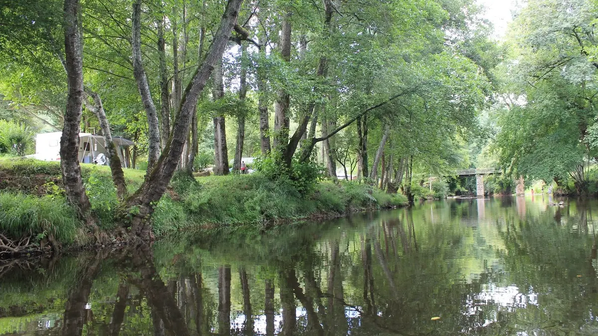 Camping d'Auberoche à Le Change