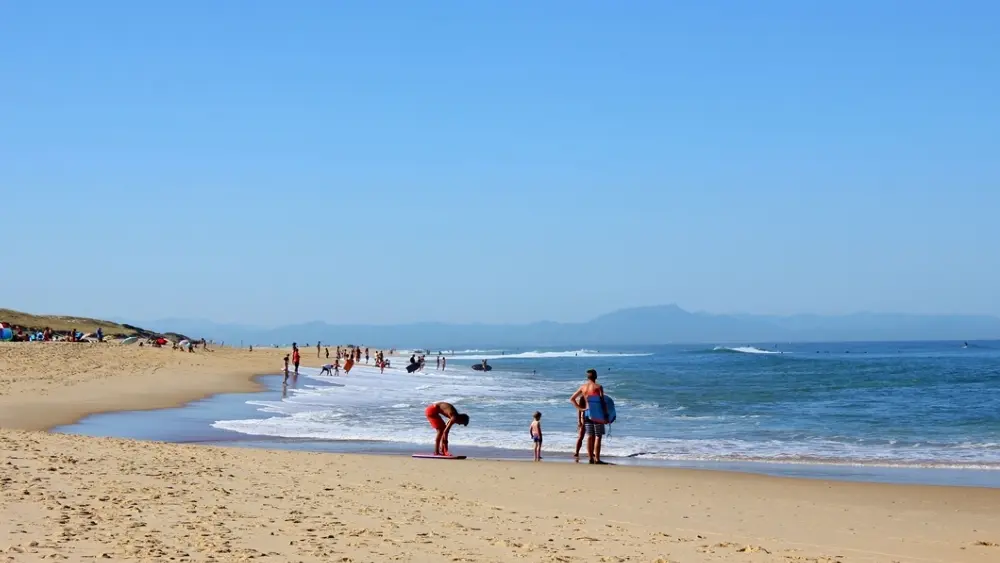 Plage des Casernes