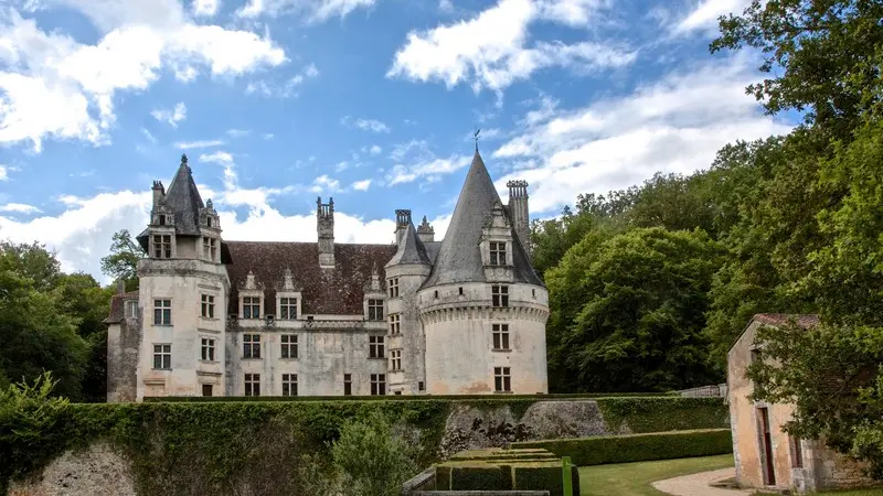 Château de Puyguilhem_1