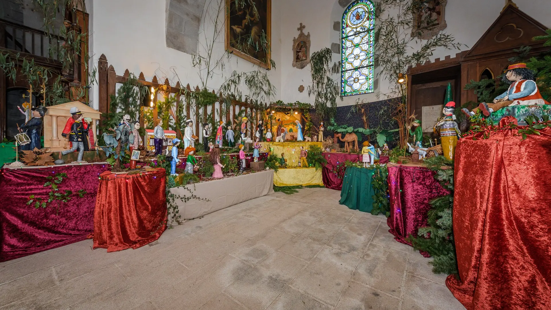 Crèche Eglise de Ségur Le Château