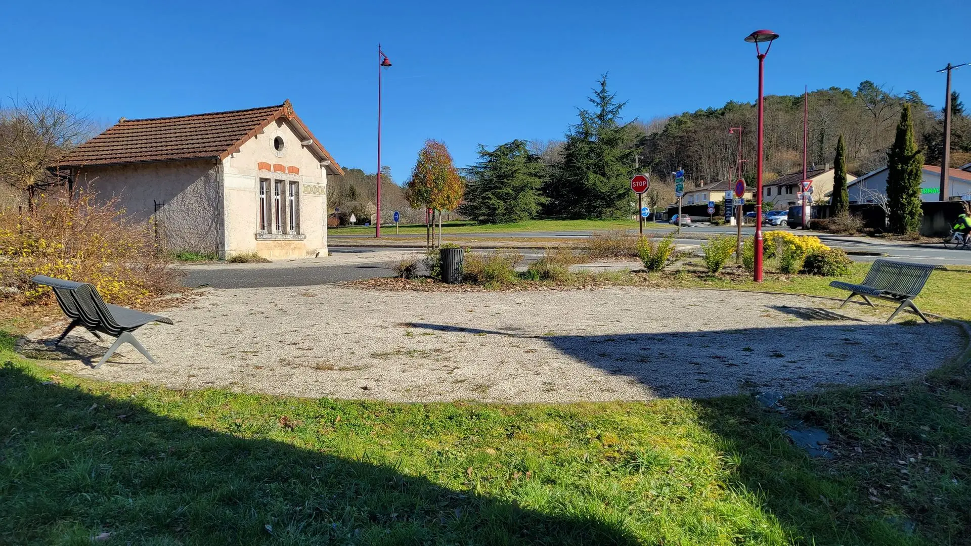 Aire de pique-nique - aire du tacot - Château L'Evêque