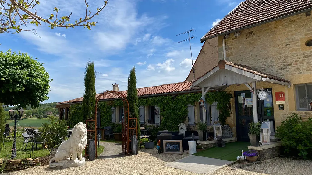 Hôtel Aux Cyprès