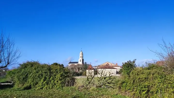 Périgord Inattendu - Village Fleuri Bertric-Burée