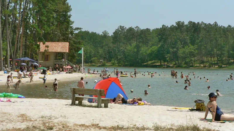 Plage de l'étang de La Jemaye