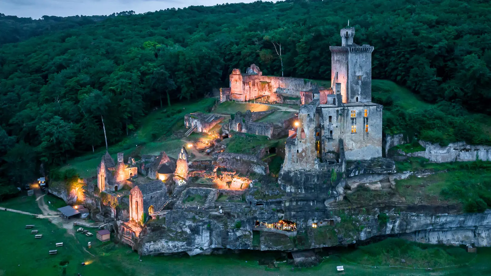 Dîner solstice d'été Château de Commarque16