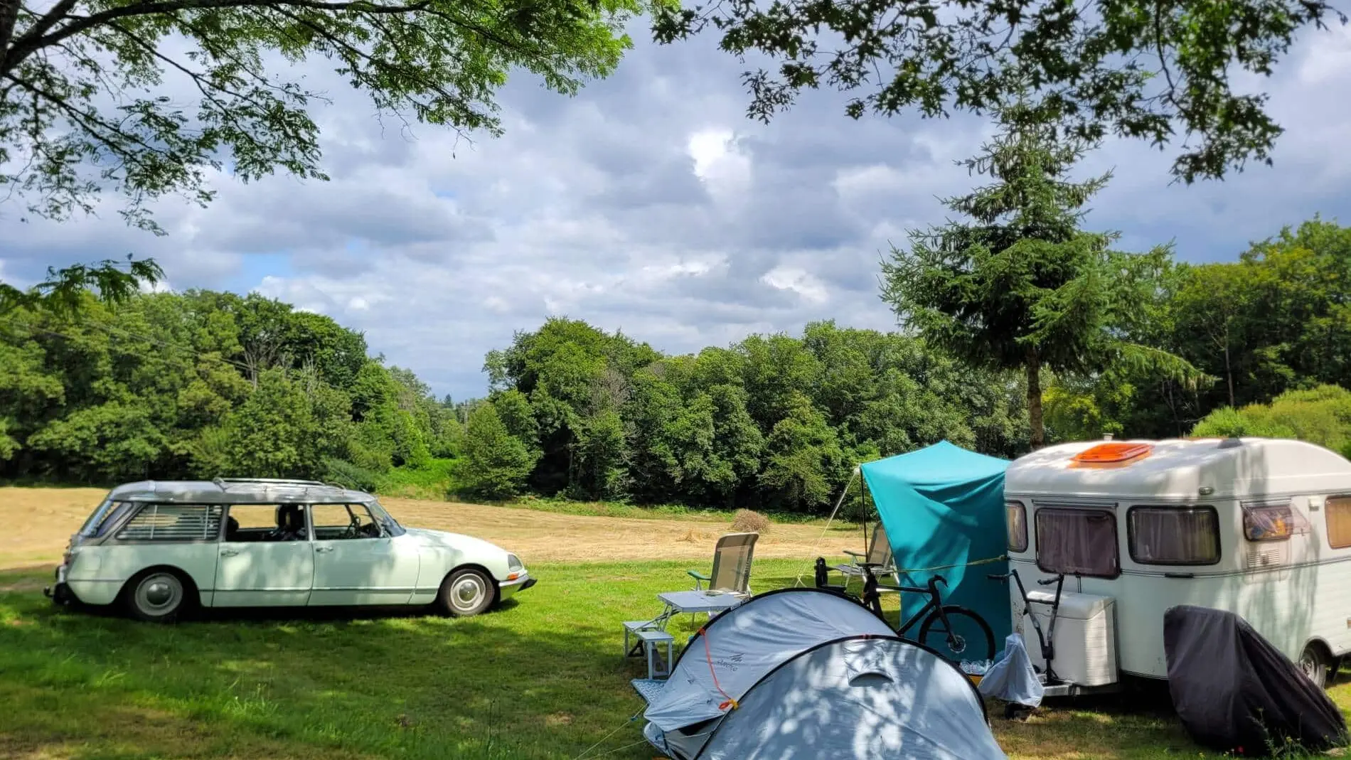 Emplacement camping