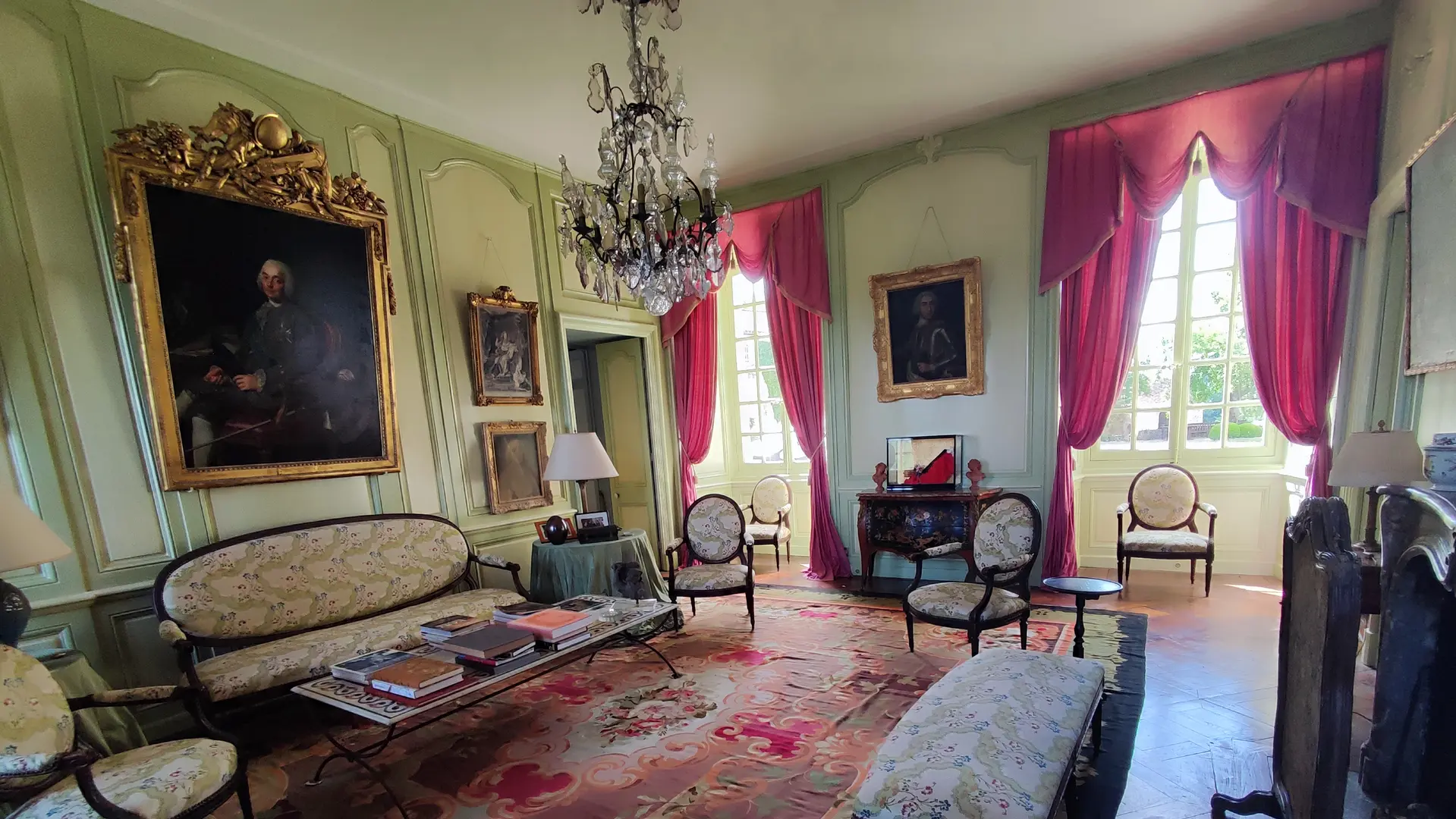 Chateau de Montréal- Périgord Dordogne