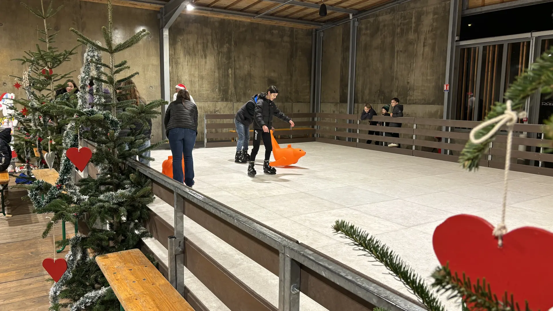 marché Noël de Saint-Yrieix patinoire