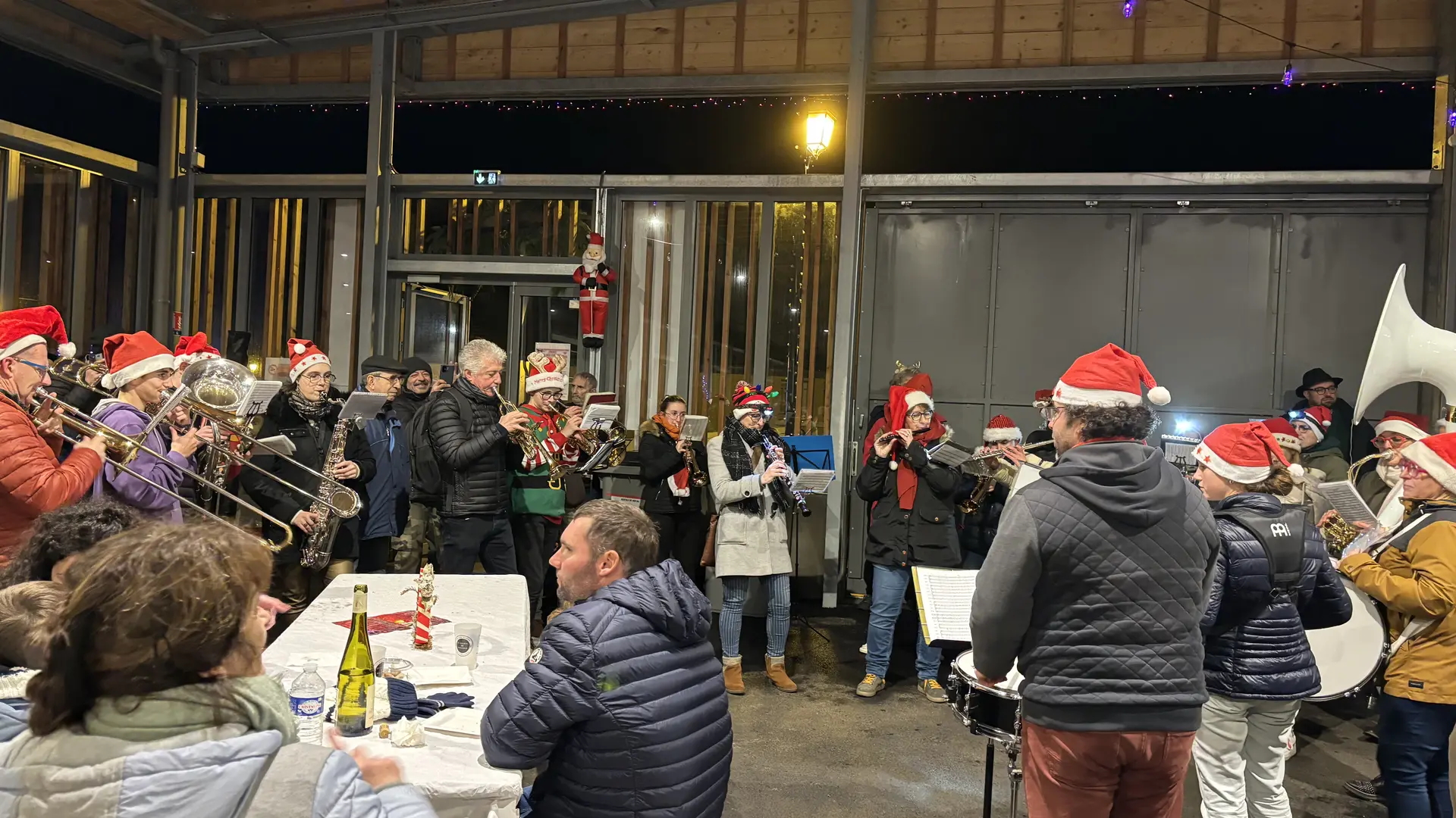 marché Noël de Saint-Yrieix Halle du moulinassou