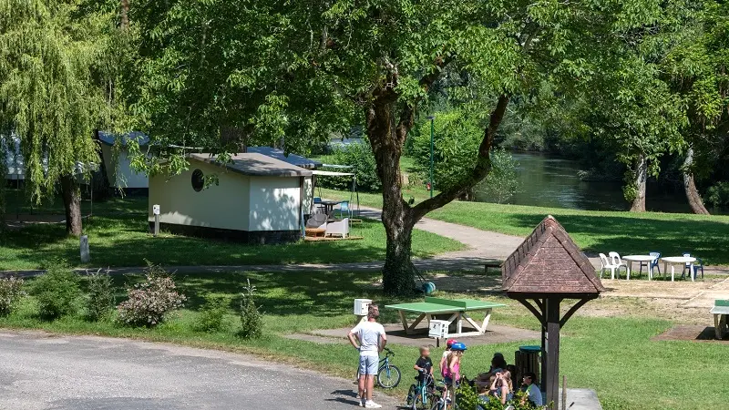 les rives de la dordogne