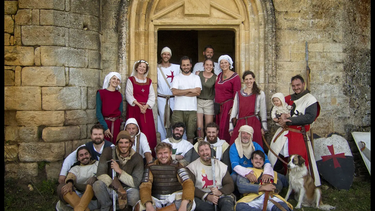 Les Opusculaires de Salignac Chateaude de Salignac - Gardiens des Trois Croix