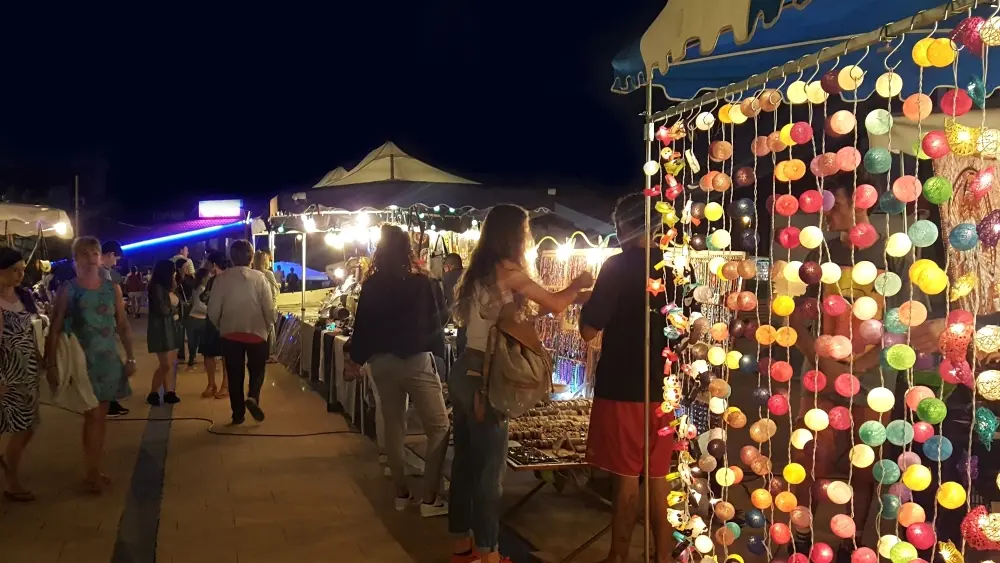 Marché nocturne