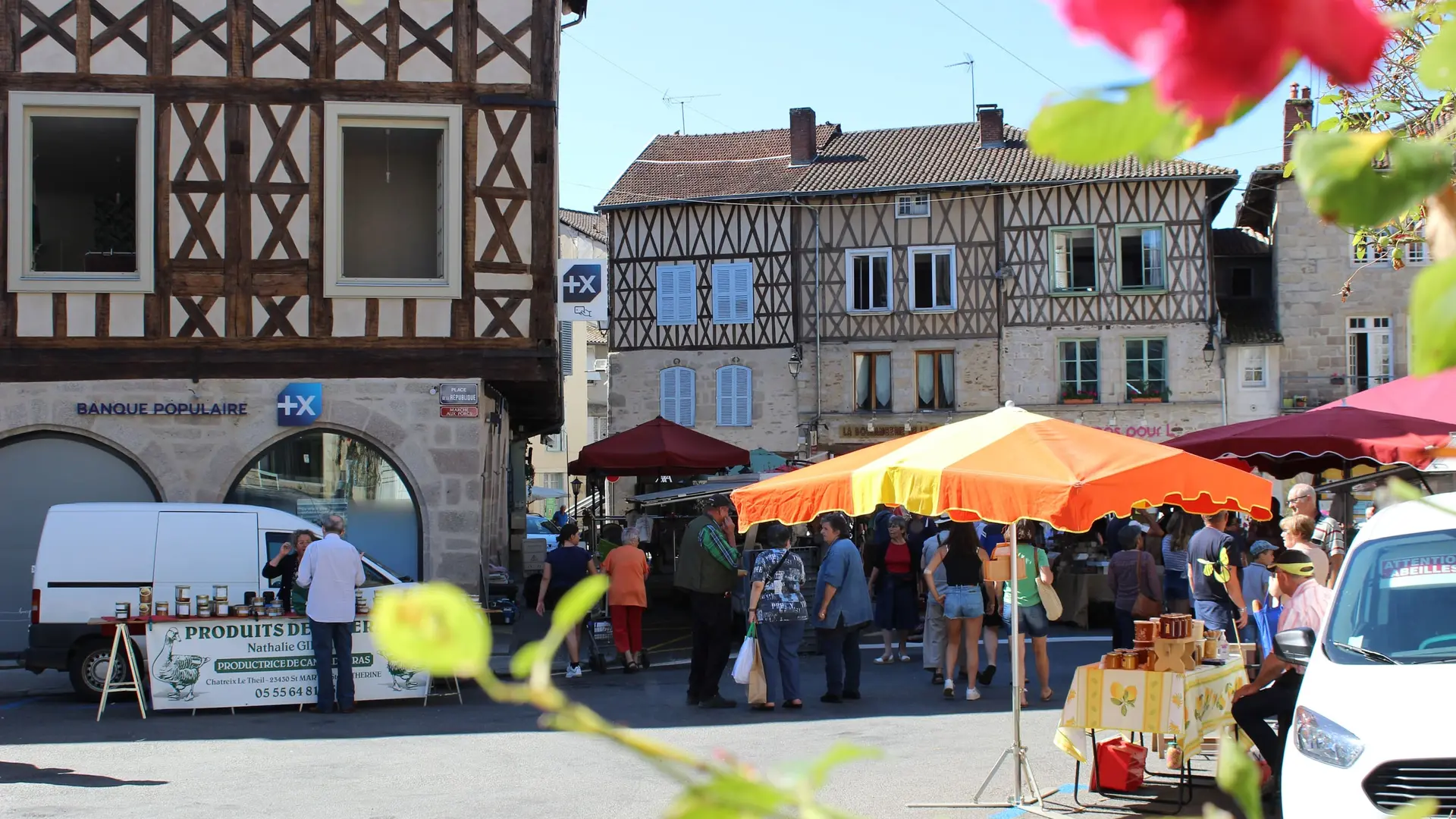 Marché hebdomadaire de Saint-Léonard de Noblat