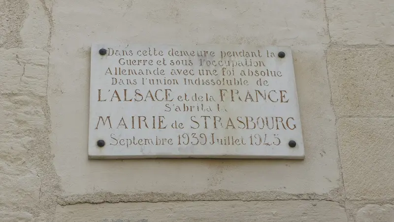 Périgueux_plaque_mairie_de_strasbourg_rue_voltaire©office_de_tourisme_grand_perigueux