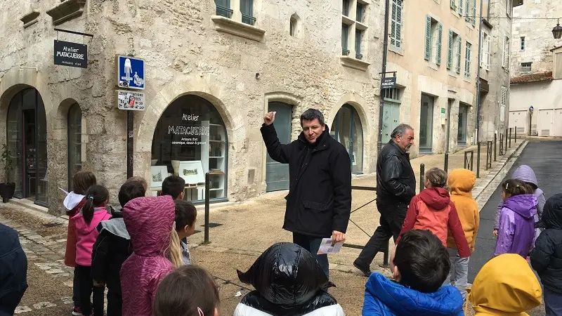 Perigueux_visites_scolaires_maison_medievale©office_de_tourisme_de_perigueux