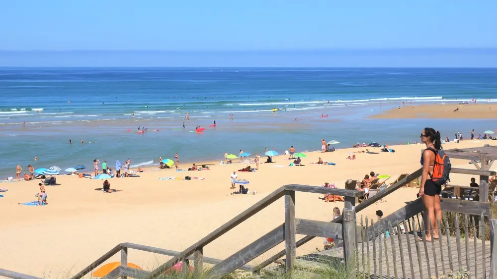 Plage-des-Estagnots-2018