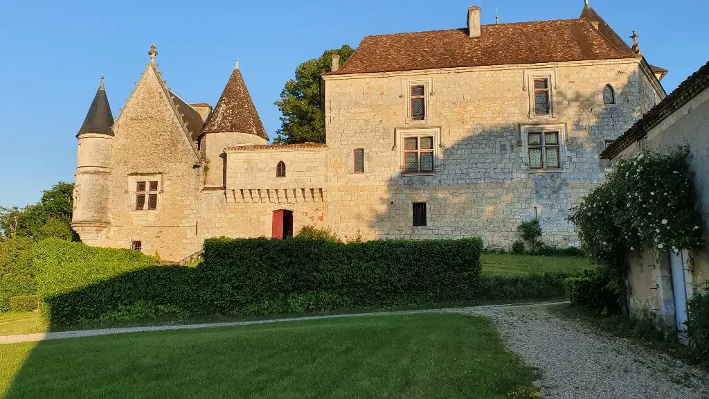 coucher de soleil façade chateau