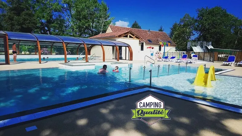 camping-dordogne-avec-piscine-perigord-sarlat -