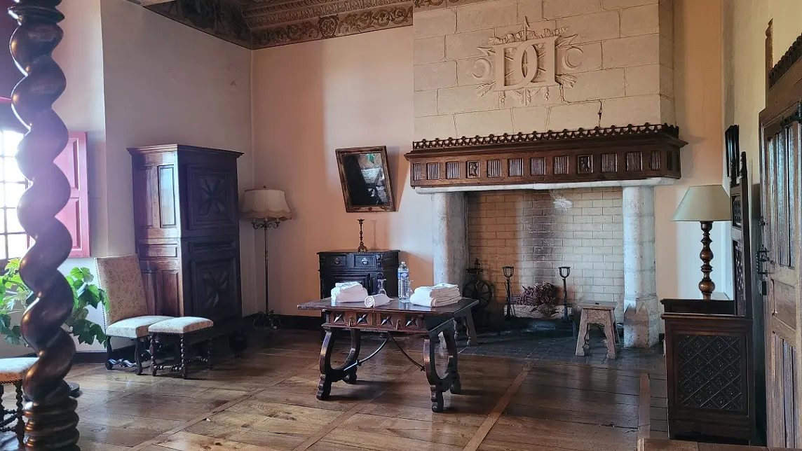 chambre de Diane château de Neuvic